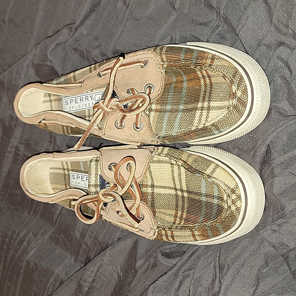 Sperry Topsiders